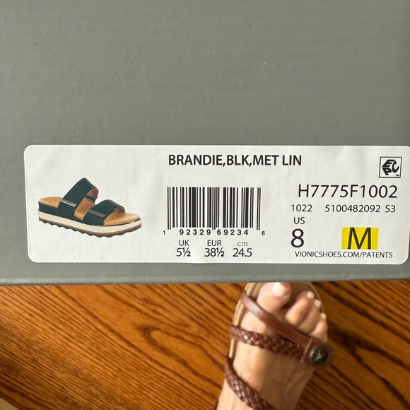 Vionic Sandals, Size 8, Black - Picture 3 of 3